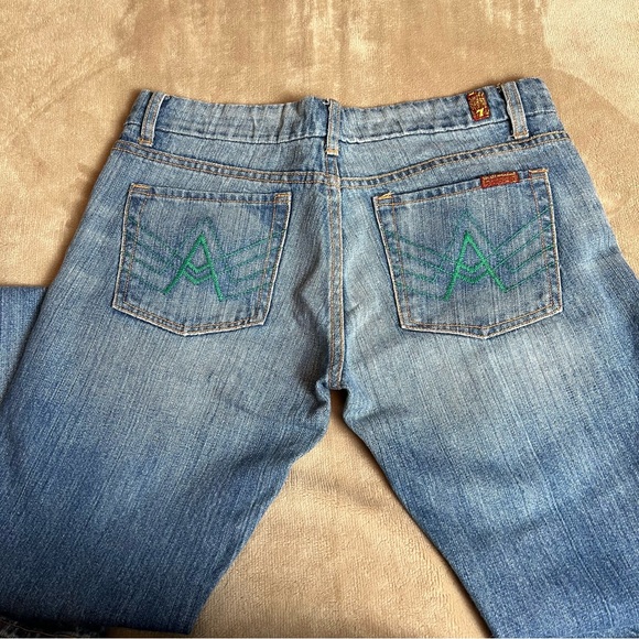 Women's Blue Jeans - Picture 5 of 12
